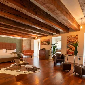 Aurelia Luxury - Piazza Delle Erbe Casa de hóspedes