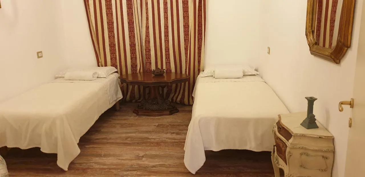 Romeo & Juliet Non-Hotel Verona Guest house