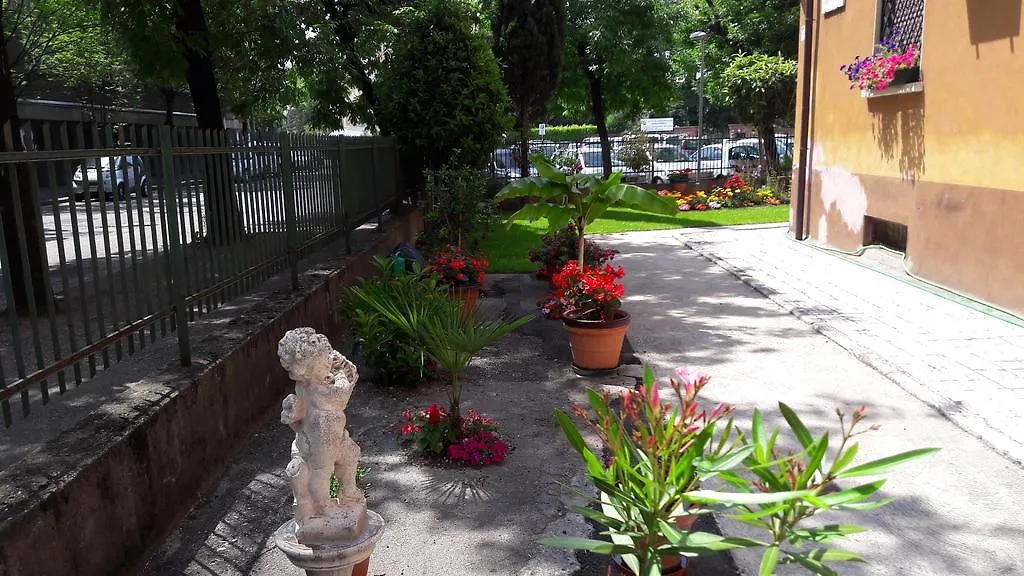 Guest house Romeo & Juliet Non-Hotel Verona